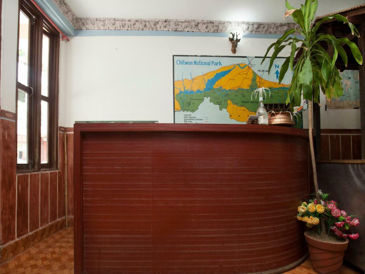 Spot On 486 Hotel Holy Lodge Sauraha Exterior photo
